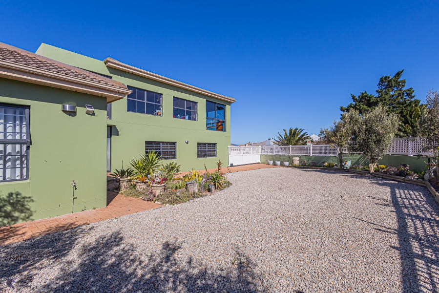 3 Bedroom Property for Sale in Country Club Western Cape